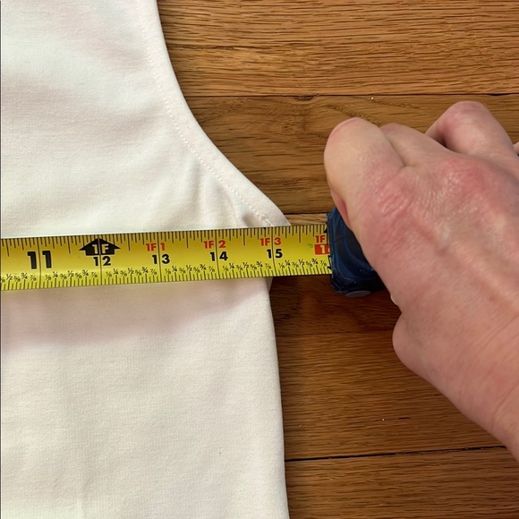 White Sleeveless Bodysuit - Picture 2 of 4